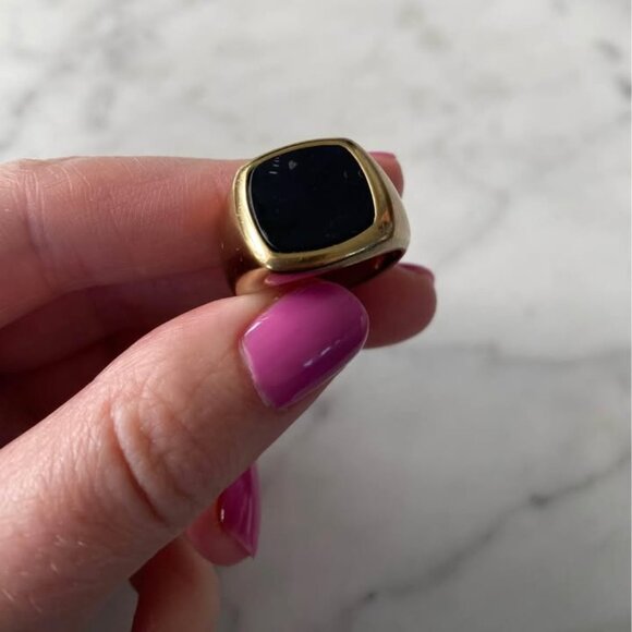 Vaurus Signet Ring - Picture 3 of 4